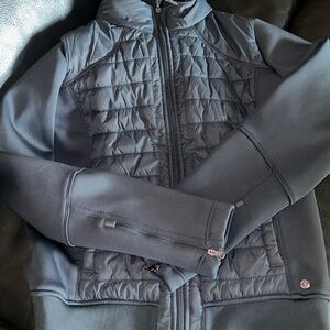 CALIA by Carrie Underwood Gray Jacket